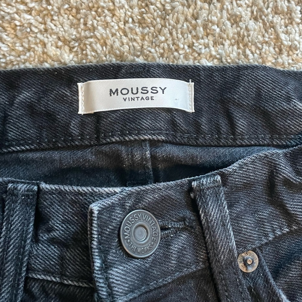 Moussy Vintage Jeans - Picture 2 of 5
